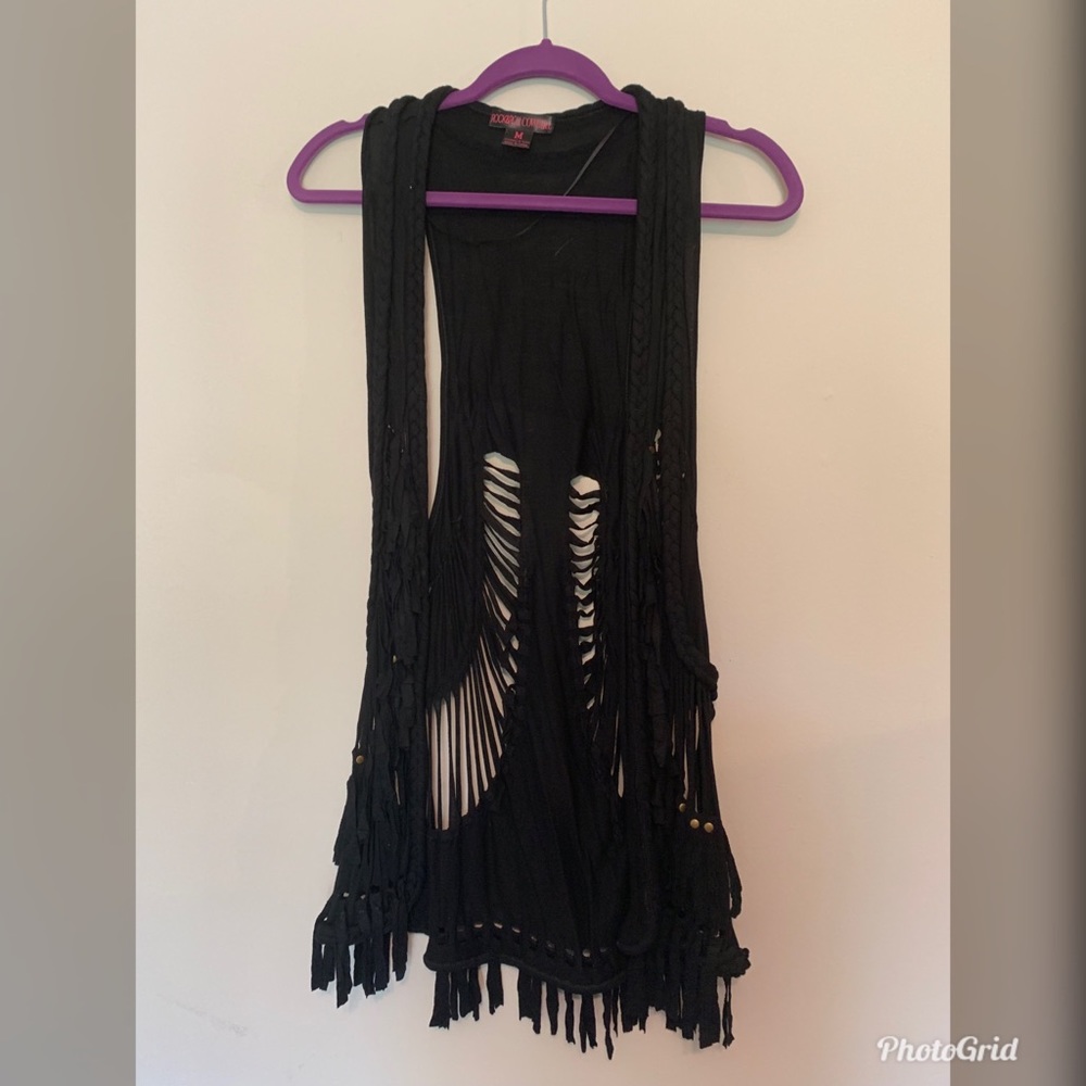 Fringe vest with cut outs
